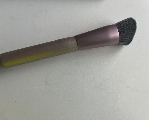 BH Revolution Ultra Blush Sugar & Spice 8 color Blush Highlighter Palette Brush