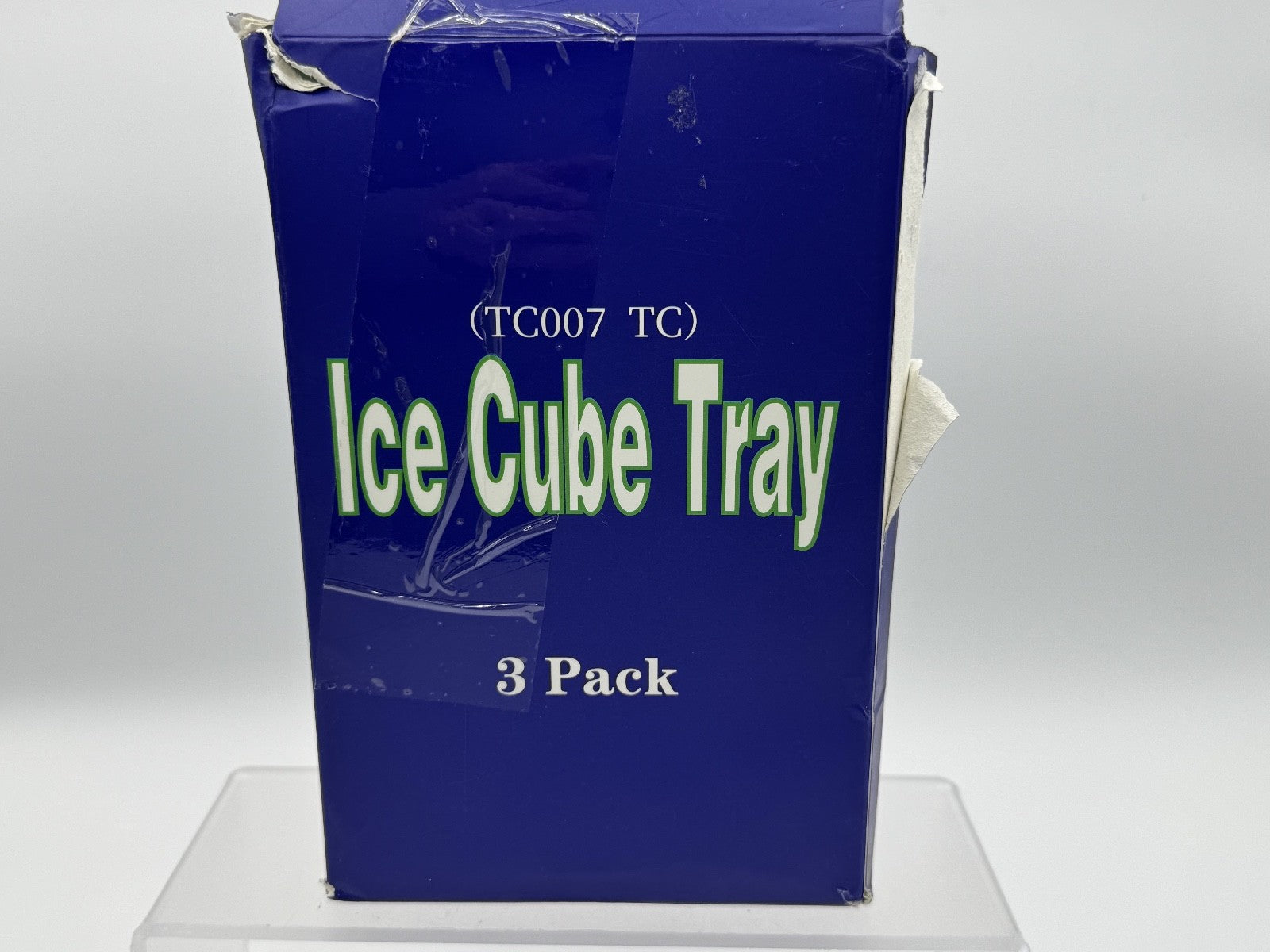 2 pk. Soft Silicone Ice cube Tray with PP Lid, BPA free 36 Cubes ea. GR/BL NEW
