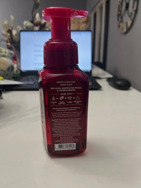 White Barn Bath & Body Works WINTER CANDY APPLE Gentle Foaming Hand Soap 8.75oz