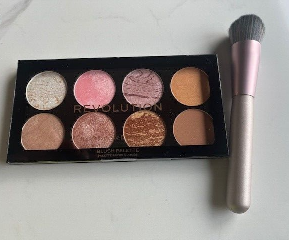 BH Revolution Ultra Blush/Bronzer Palette Golden Sugar 8 color w/Brush SEALED