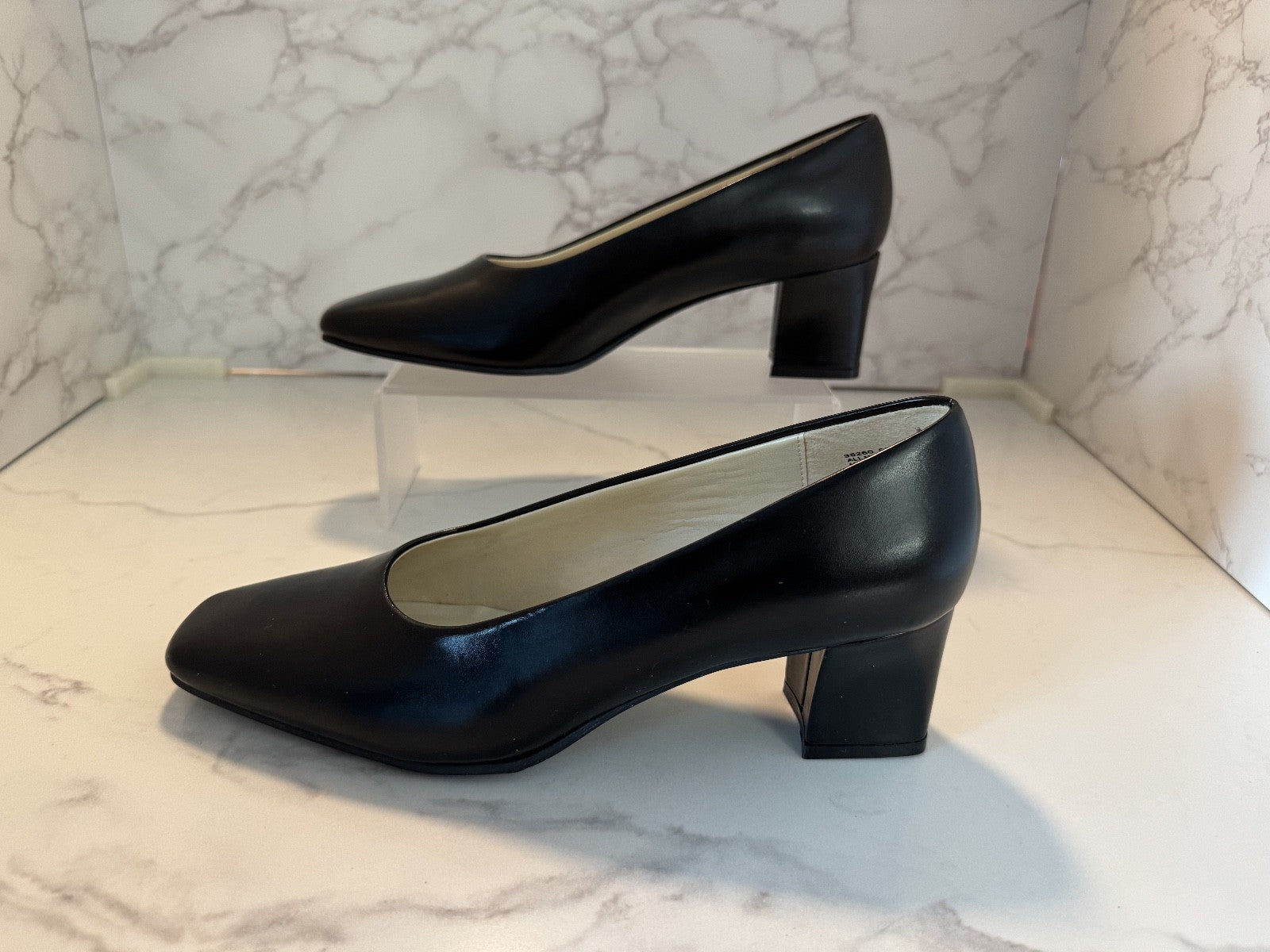 I Heart Comfort Lilly Size 8 1/2 M Black Slip On Faux Leather 2" Heels Casual