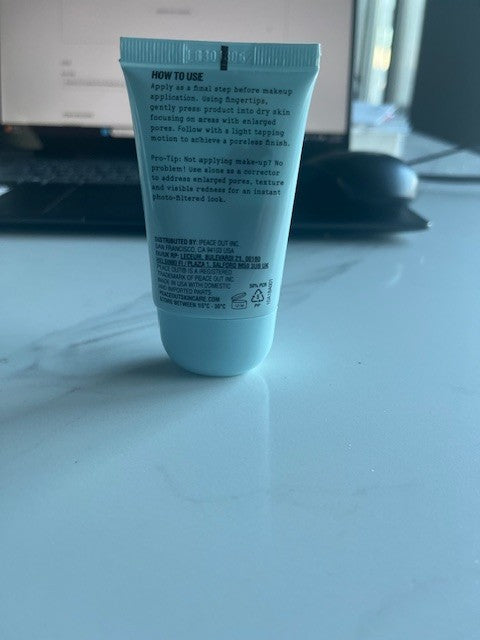 PEACE OUT Instant Pore Perfector .8 oz Soothing w/Hyaluronic Acid NIB Sealed