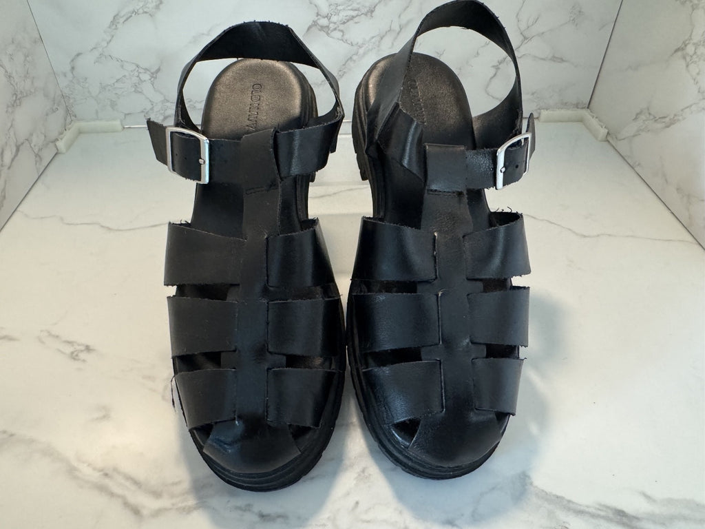 Old Navy Sandals Womens Size 10 Black Leather Chunky Fisherman Lug Strap Buckle