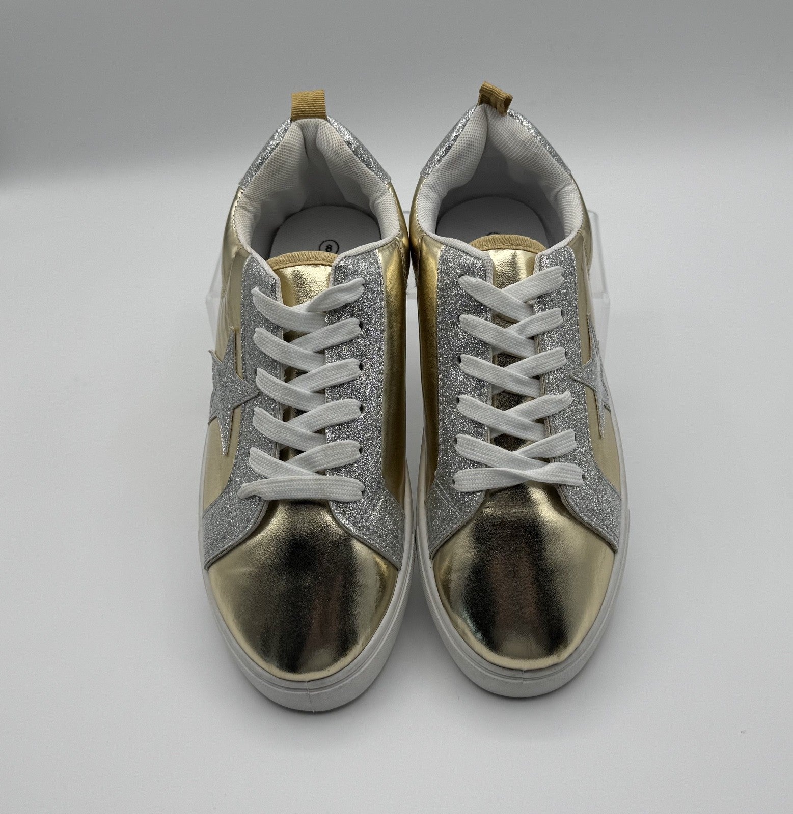 Rouge Helium Gold Silver Star Woman's Sneaker, Size 8 Style Sheen-01, NEW