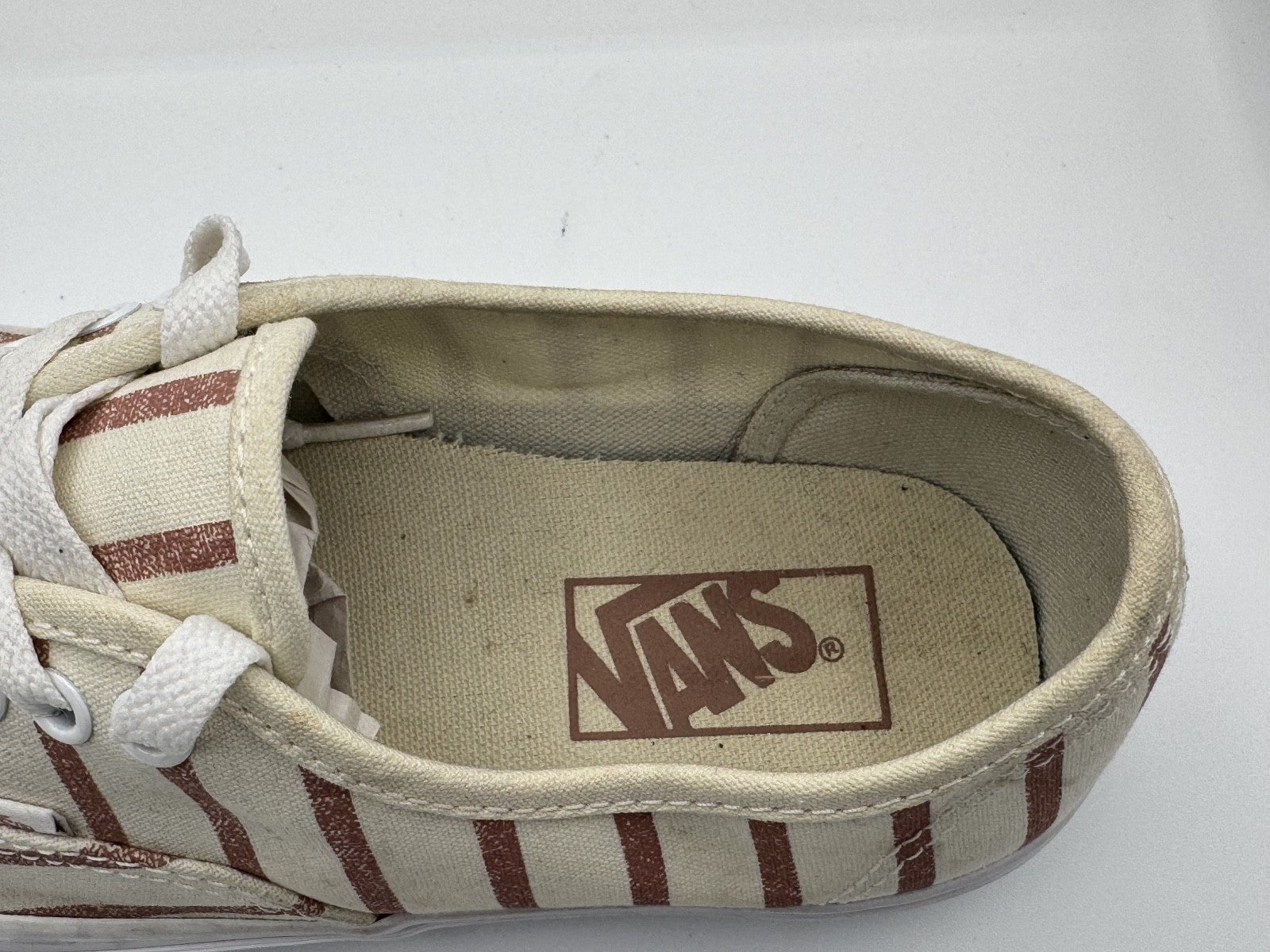 Vans X Madewell Authentic Unisex Lace Up Shoe, Men's 7, Women's 8.5, Pink/White