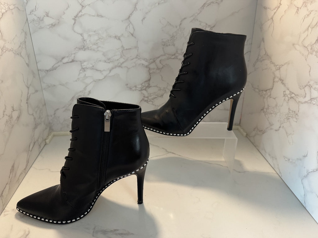 Bcbgeneration Haxah Pointed Toe Ankle 3 Inch Heel Boot, Size 8.5 Black, Pre-own
