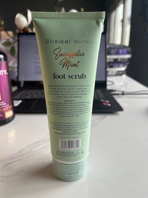 Clinical Works Eucalyptus Mint Exfoliating Foot Scrub 4 Soft Feet 08/26 SEALED