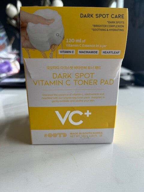 OOTD K-Beauty Dark Spot Vitamin C Toner Pad 70 CT. Care VC+ Korea Day/Night Pad