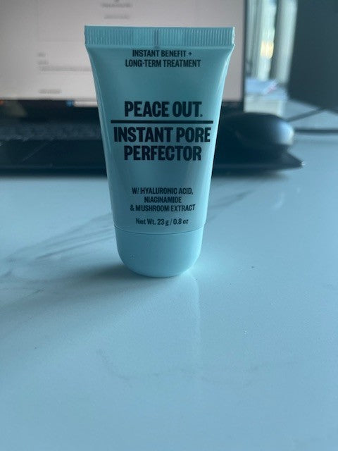 PEACE OUT Instant Pore Perfector .8 oz Soothing w/Hyaluronic Acid NIB Sealed