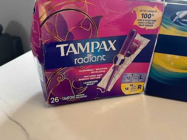 Tampax Pearl Regular Absorbency Tampons Unscented 62 CT, 2 bx RADIANT, 13 LINERS