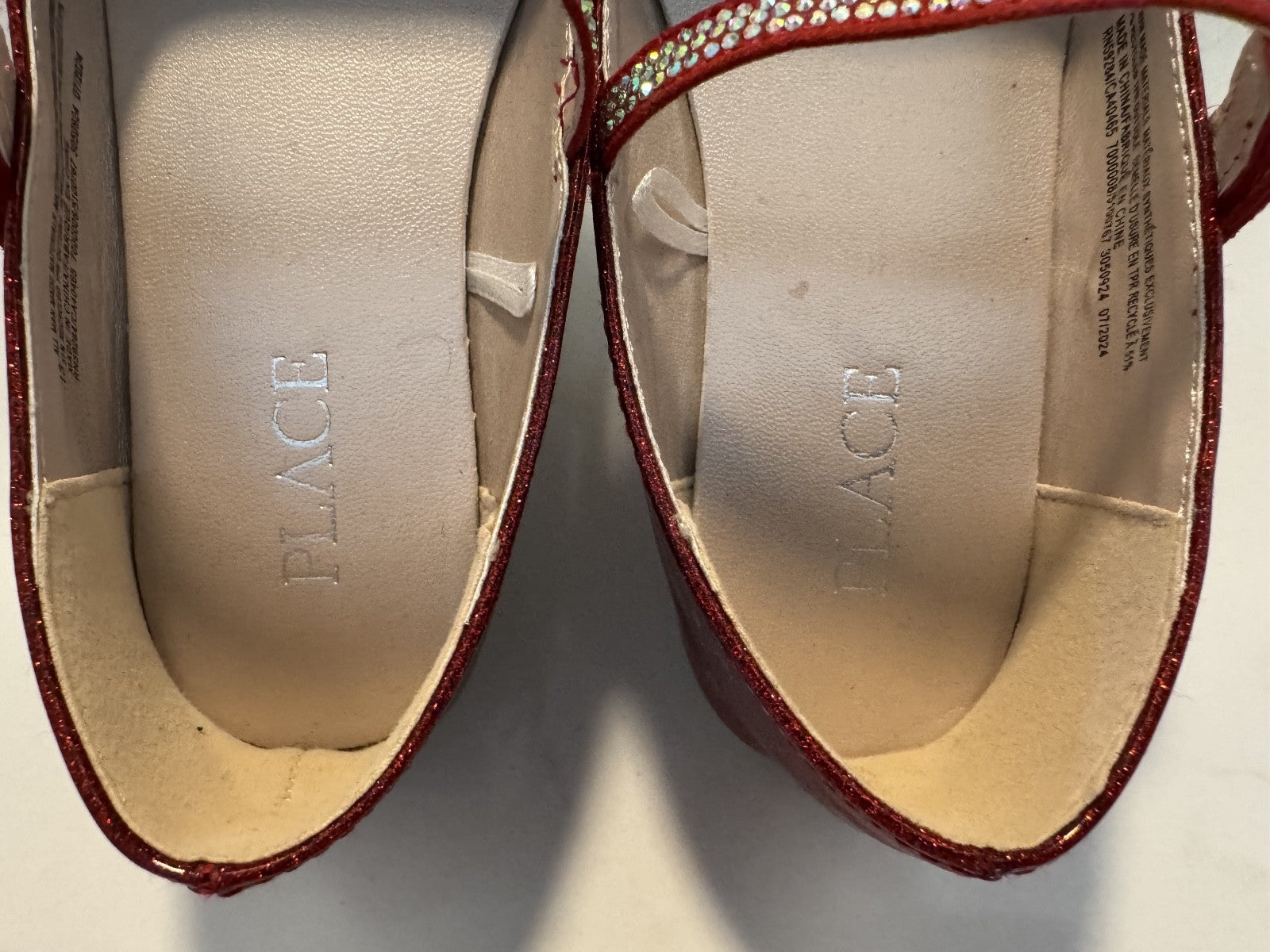 The Children’s Place Girls Red Glitter Ballet Flats, Red, Size 13