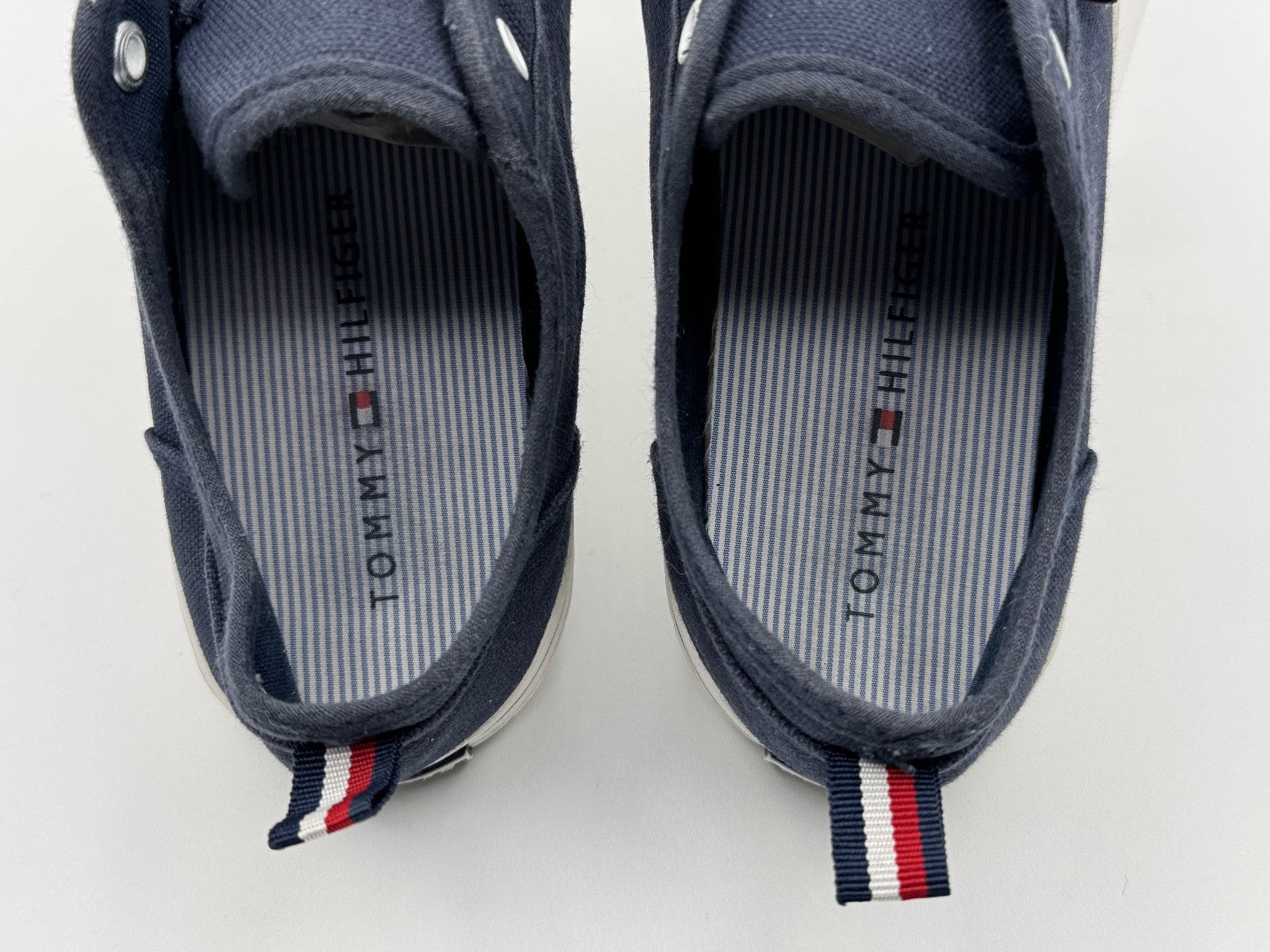 Tommy Hilfiger Boys Kids Laceless Slip on Sneakers Shoes Navy Blue Size 3, Pre