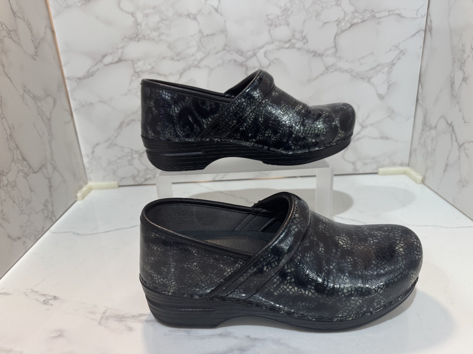 Dansko XP Pro Womens Clogs Leather, Size 39, 8.5-9 US, Pre-owned, Excellent Cond