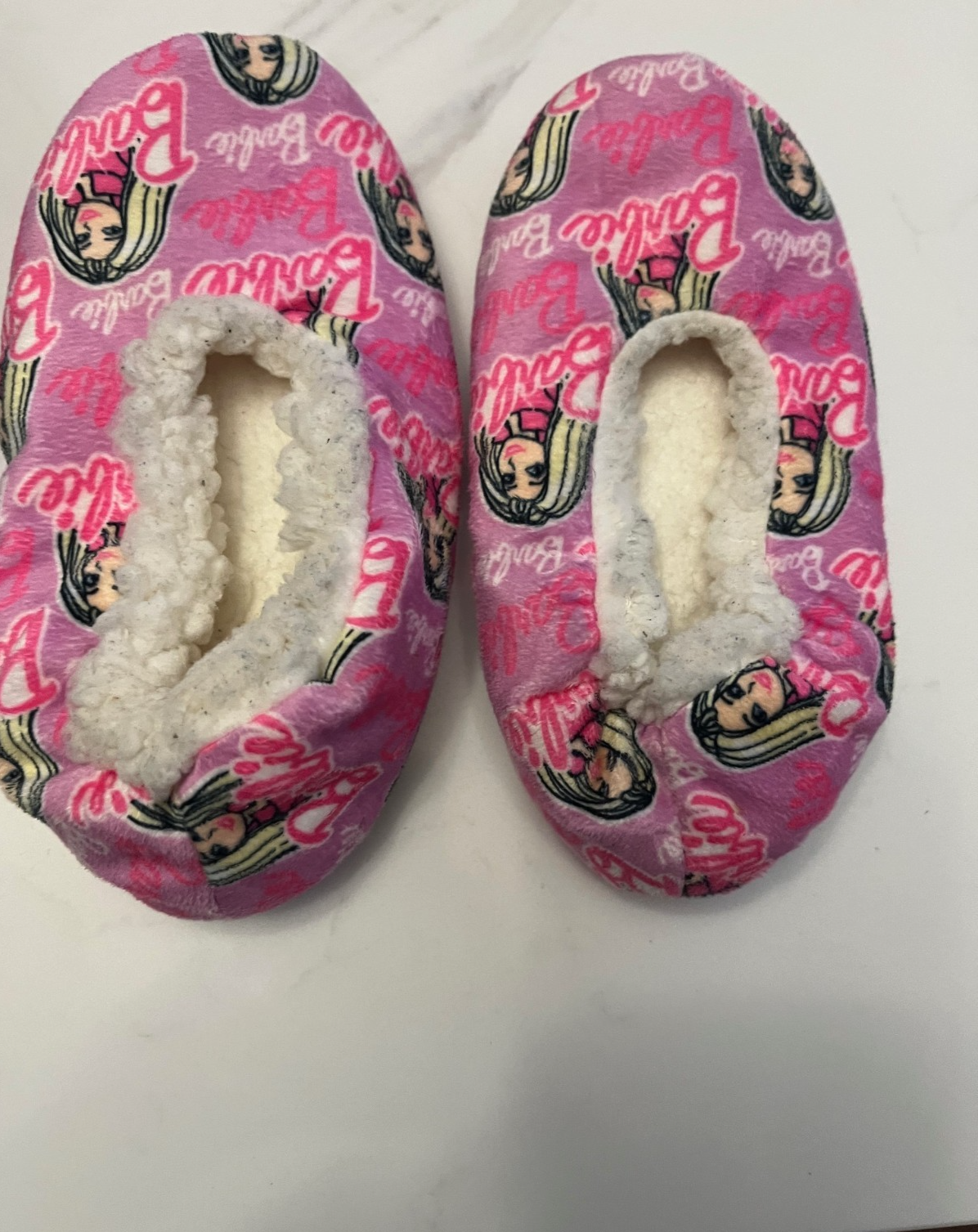 BARBIE MATTEL Fuzzy Babba Slippers Shoe Sz. 5-7, stretchable w/gripps-Pre-owned