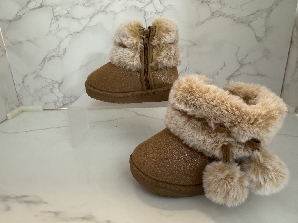 First Step Faux Fur Boots Girl Sz 4 Toddler Zip Up Stepping Stones, Pre-owned