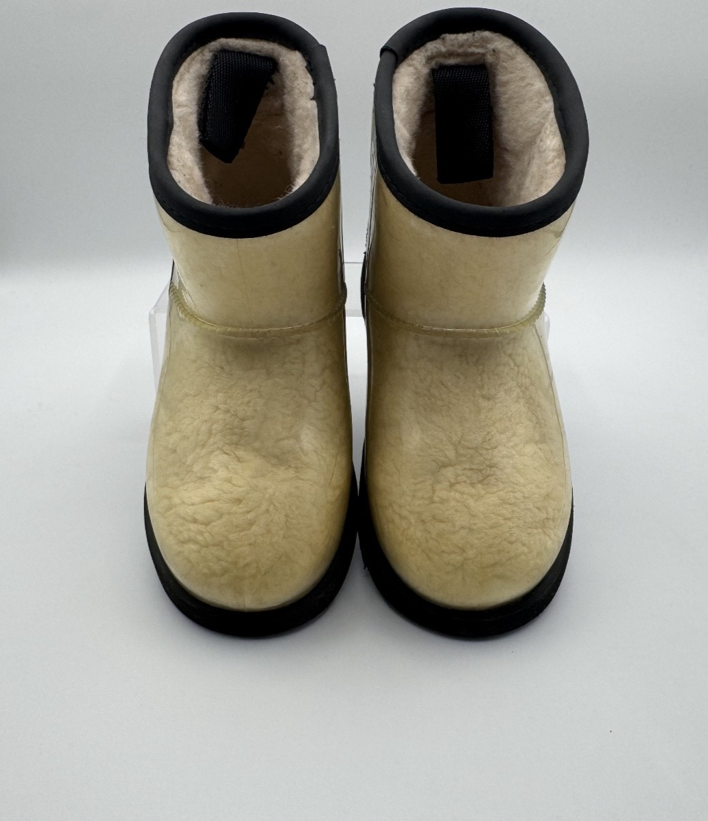 UGG Australia Classic Clear Kids Mini Ankle Boots, Size 13, Pre-owned, Excellent