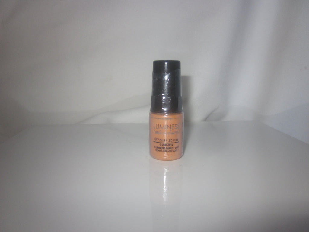 New Luminess Air/Stream Airbrush Makeup Ultra Shade 6 Foundation & Bonus Sponge