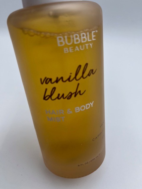 Bubble Beauty Vanilla Blush Body Hair & Body Mist Cappuccino Cedar Vanilla 8 OZ