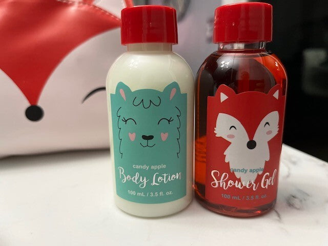Candy Apple Shower-Gel-Body Lotion-Bath Bomb Kit in a Cat Purse-5 pc set New